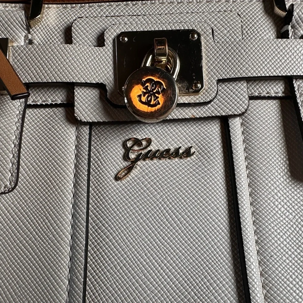 Guess Hand Bag lockable signature